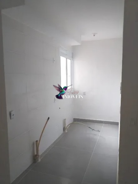 Apartamento à venda com 2 quartos, 40m² - Foto 6