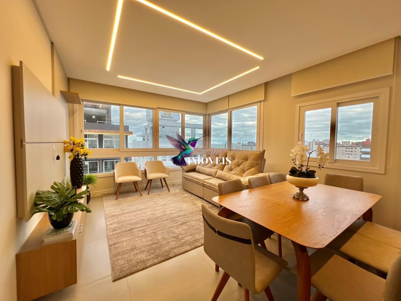 Apartamento à venda com 3 quartos, 94m² - Foto 2
