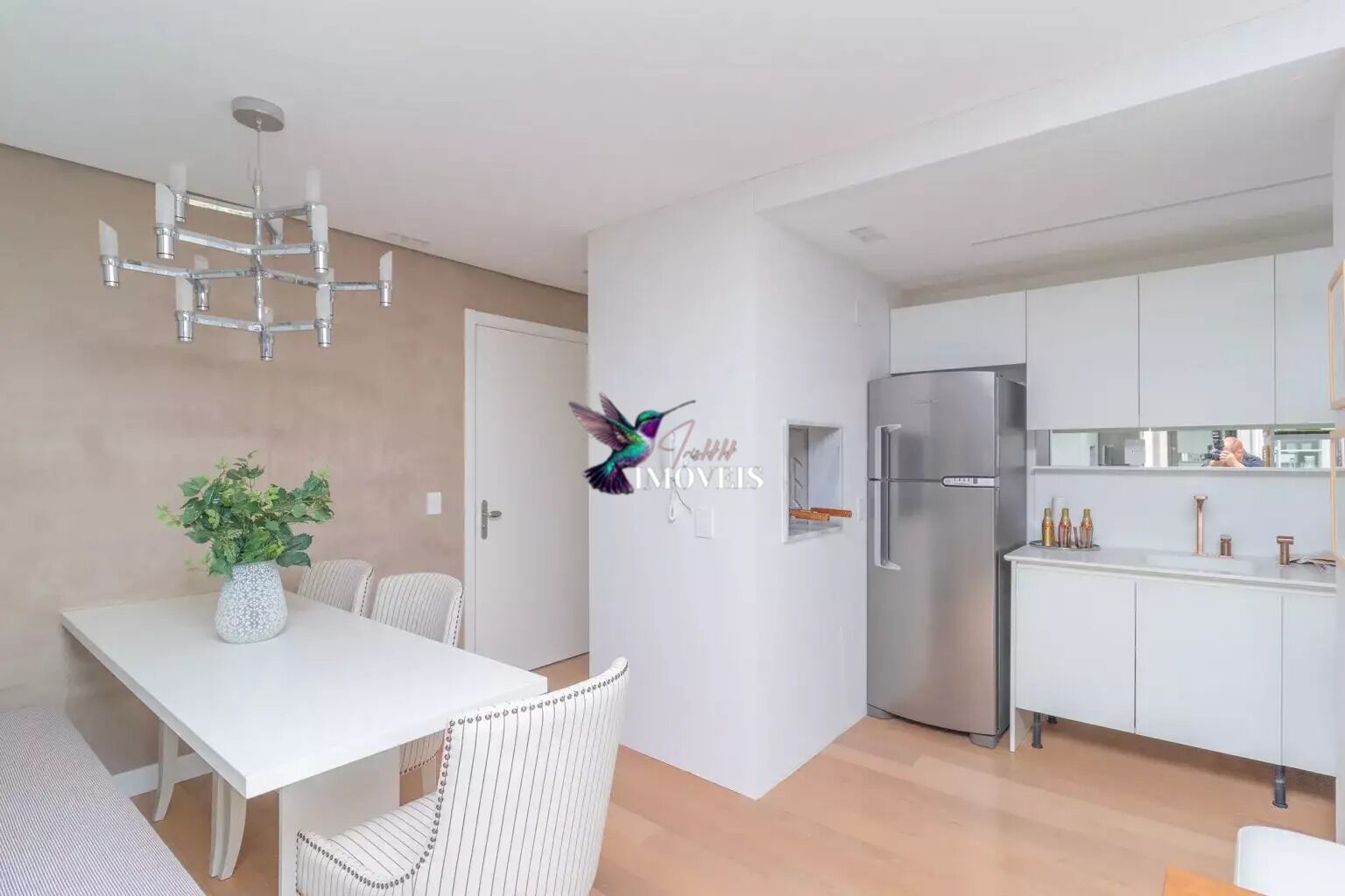 Apartamento à venda com 2 quartos, 56m² - Foto 3