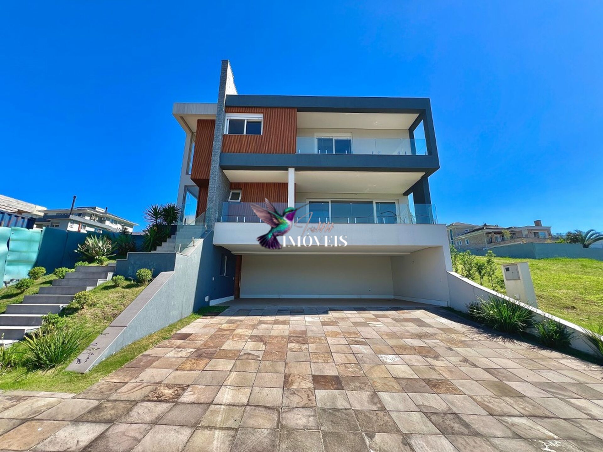 Casa à venda com 4 quartos, 375m² - Foto 2