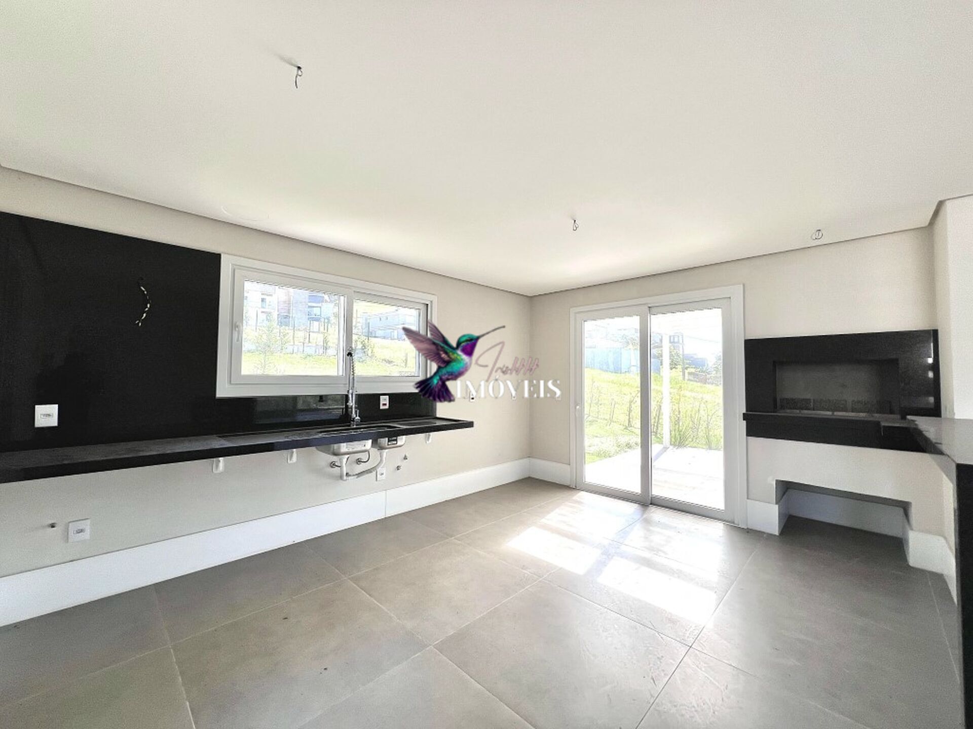 Casa à venda com 4 quartos, 375m² - Foto 7