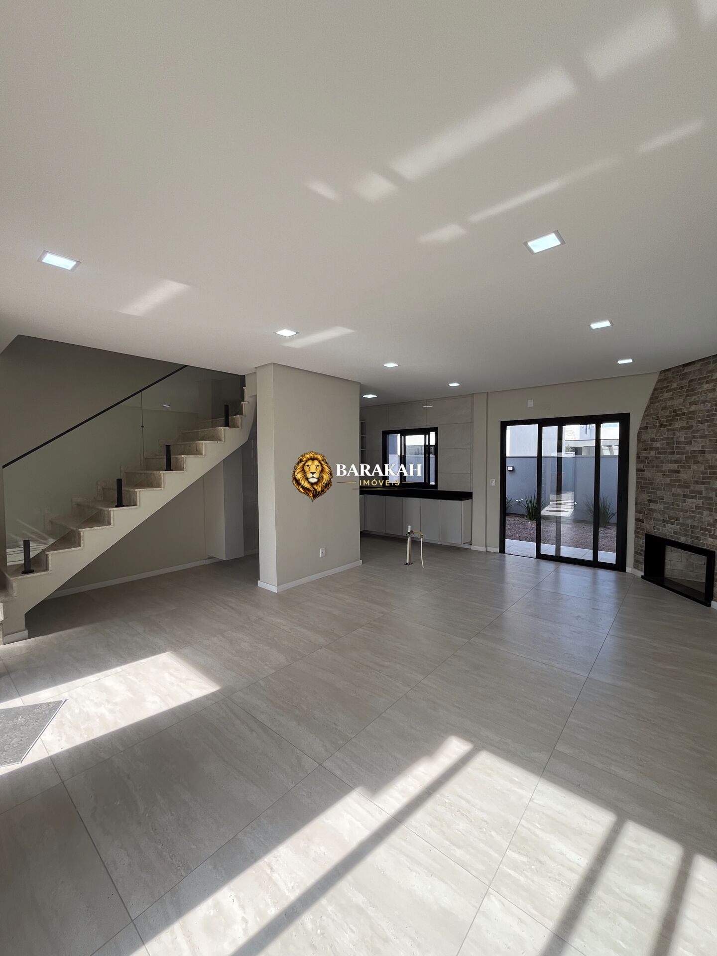 Casa, 3 quartos, 126 m² - Foto 2