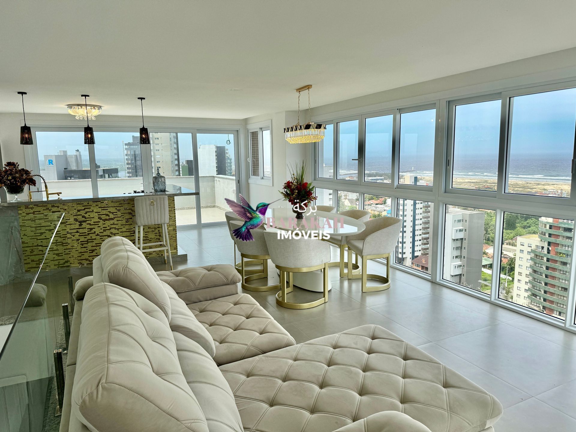 Cobertura, 3 quartos, 247 m² - Foto 1