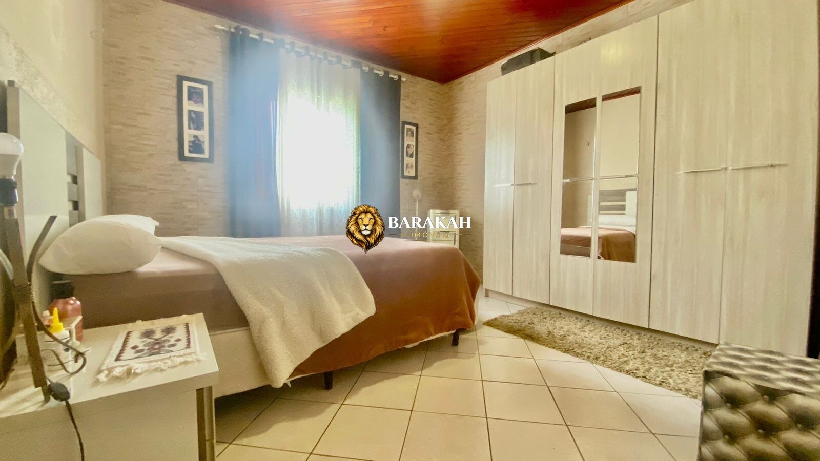 Casa, 3 quartos, 187 m² - Foto 2