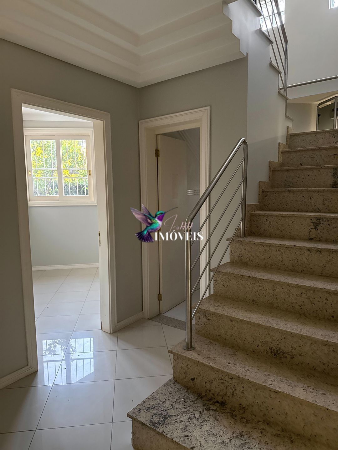 Casa à venda com 4 quartos, 319m² - Foto 15