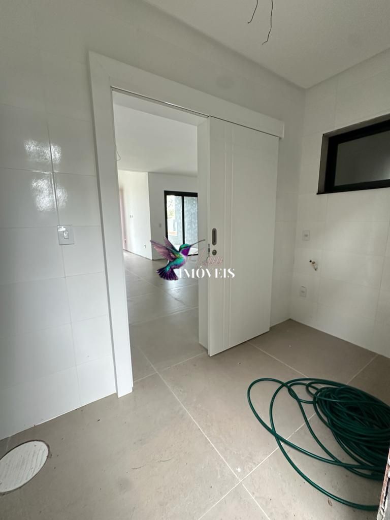 Casa à venda com 2 quartos, 120m² - Foto 11