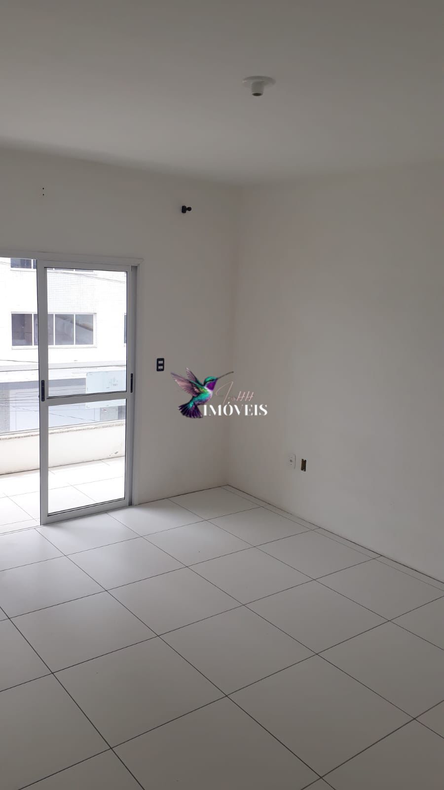 Apartamento à venda com 2 quartos, 57m² - Foto 2