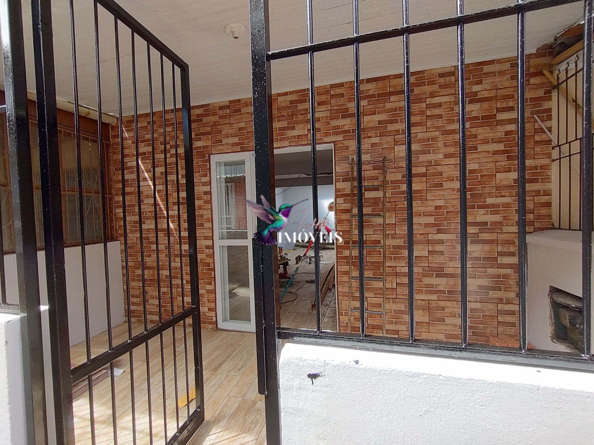 Apartamento à venda com 2 quartos, 46m² - Foto 1