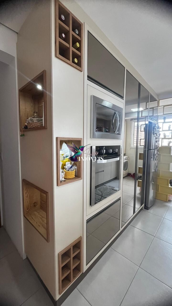 Apartamento à venda com 3 quartos, 105m² - Foto 7