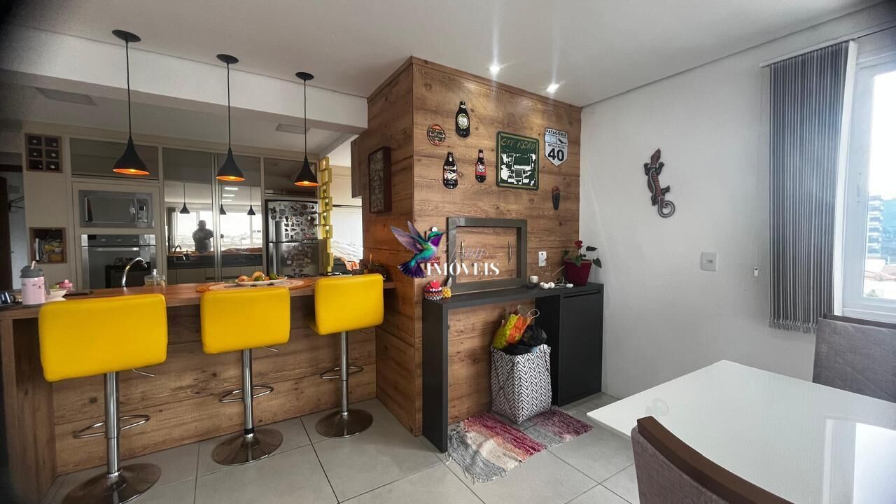 Apartamento à venda com 3 quartos, 105m² - Foto 3