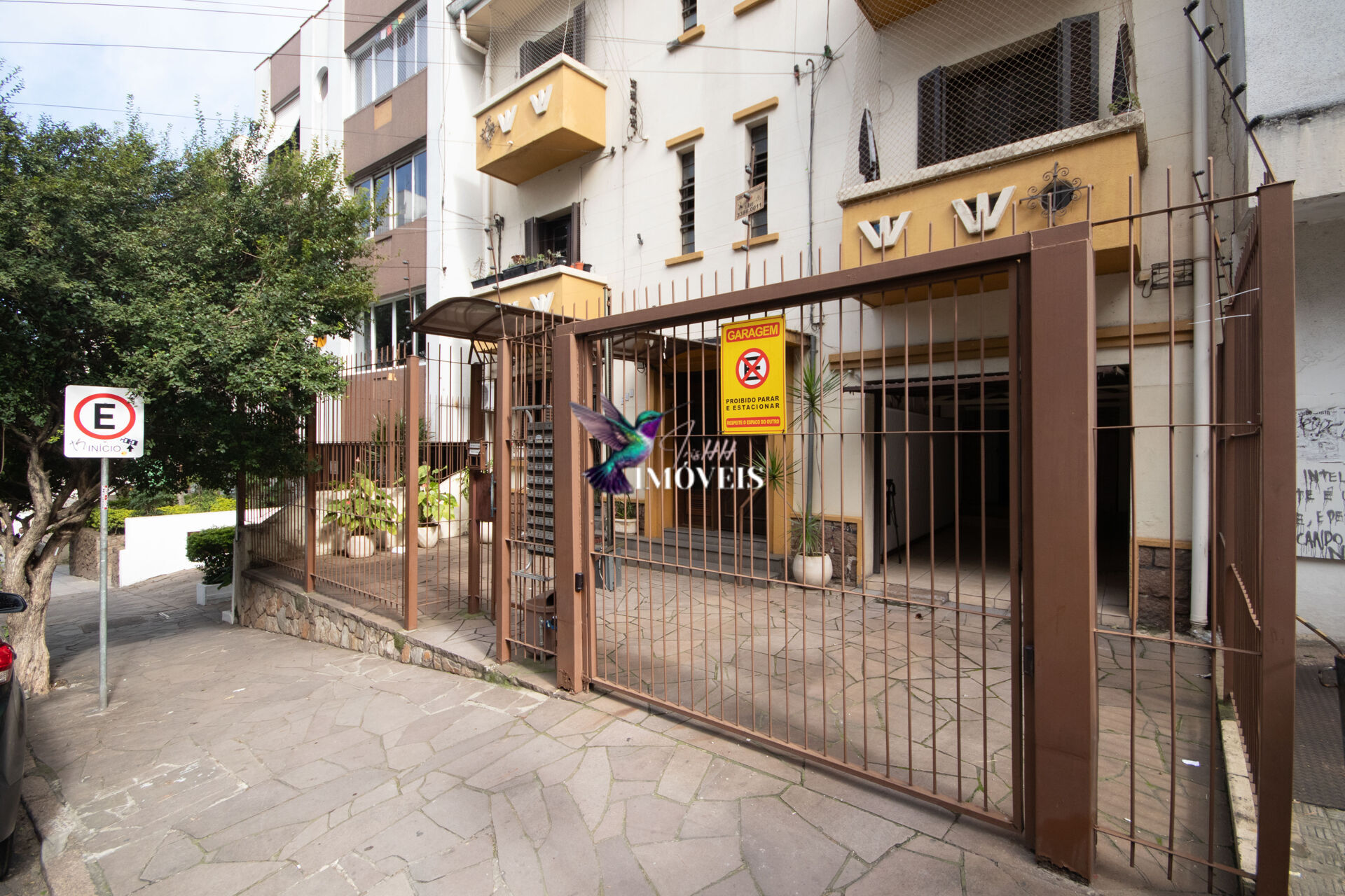 Apartamento à venda com 2 quartos, 46m² - Foto 2