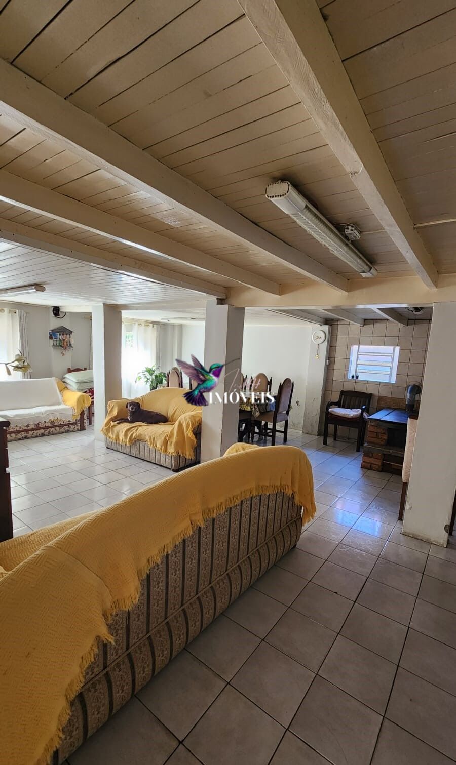 Casa à venda com 3 quartos, 212m² - Foto 2