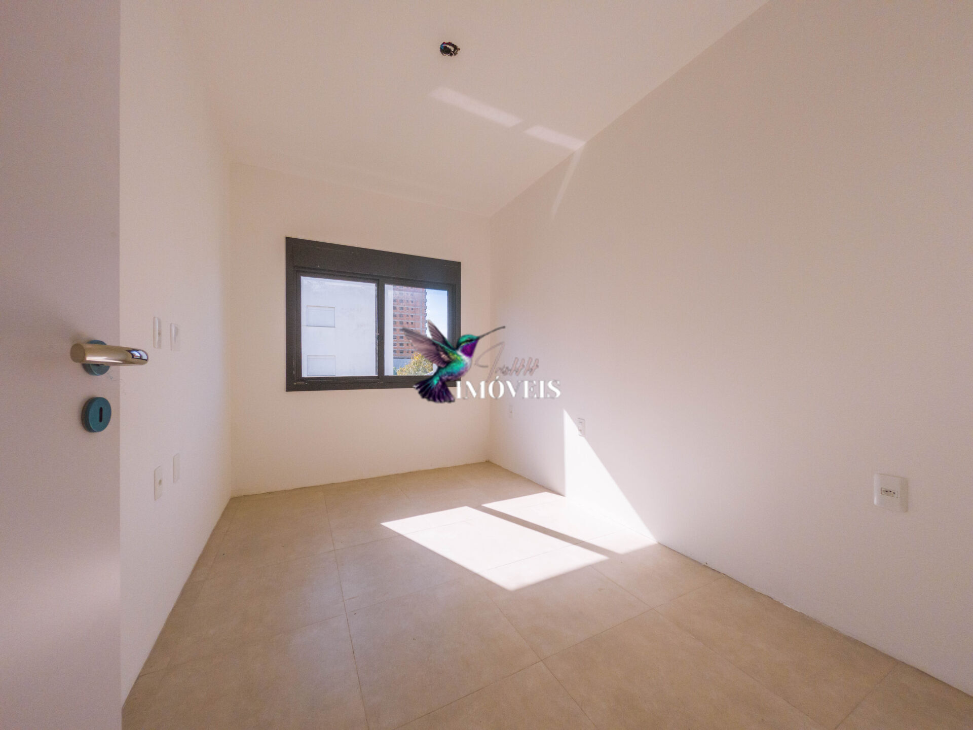 Apartamento à venda com 2 quartos, 64m² - Foto 18