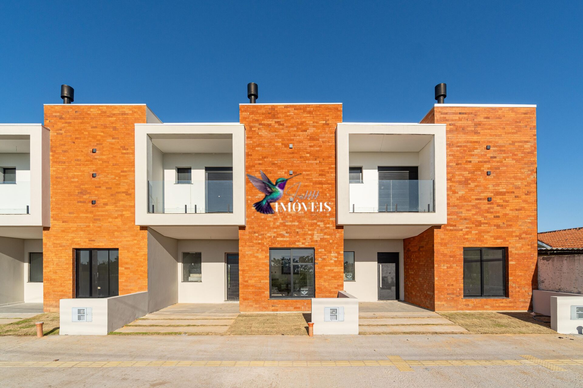 Sobrado à venda com 2 quartos, 107m² - Foto 1