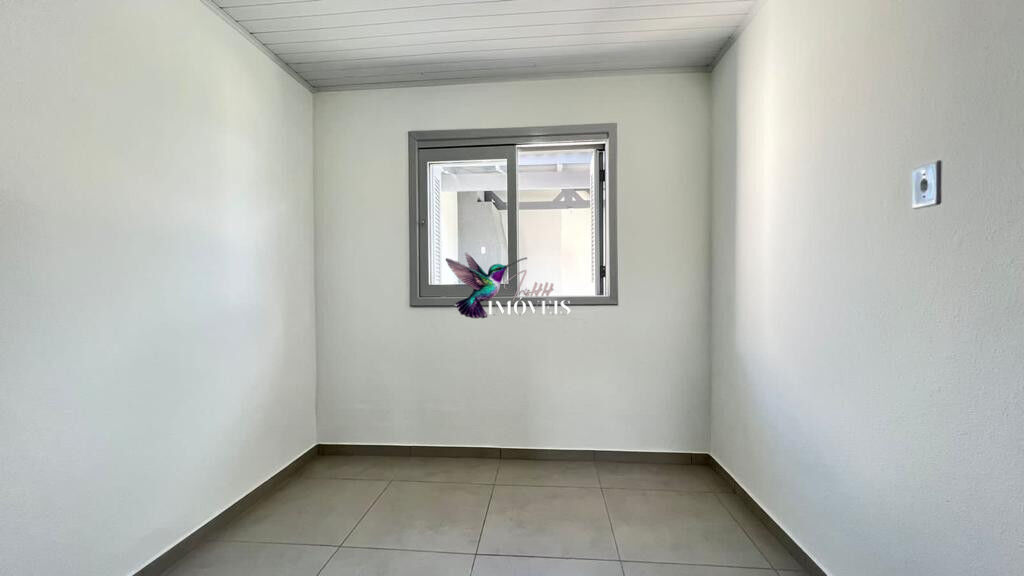 Casa à venda com 3 quartos, 85m² - Foto 14