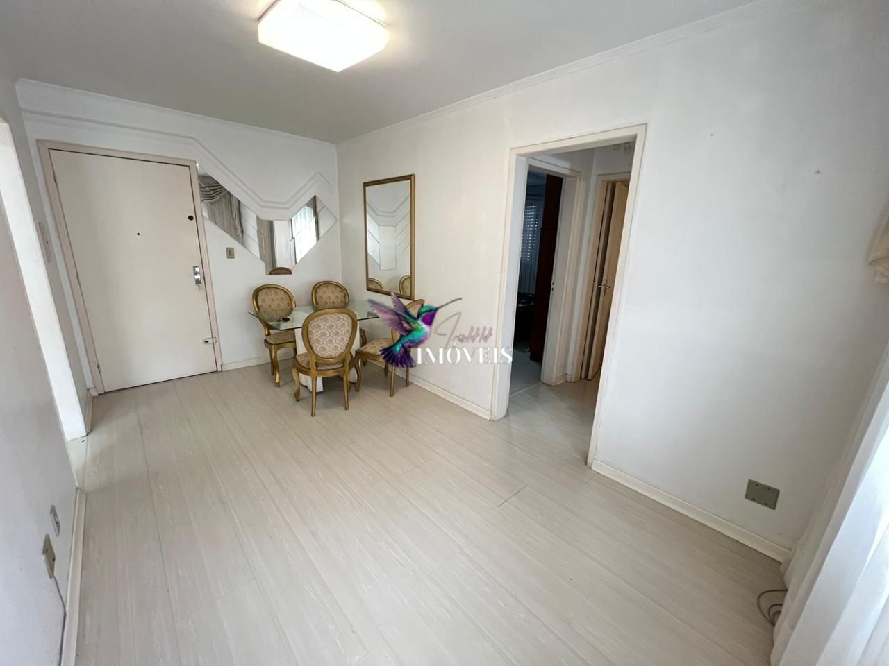 Apartamento à venda com 2 quartos, 111m² - Foto 2