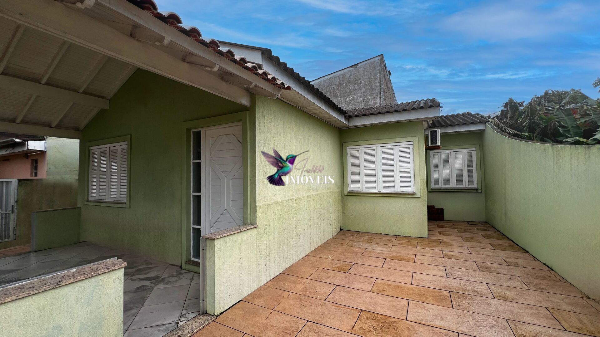 Casa à venda com 3 quartos, 326m² - Foto 3