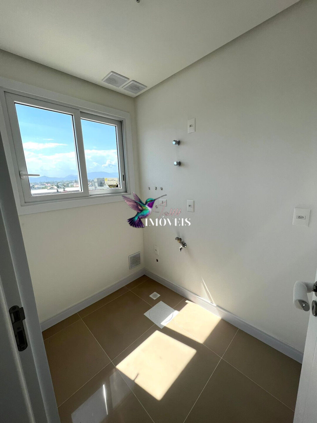 Apartamento à venda com 3 quartos, 93m² - Foto 5