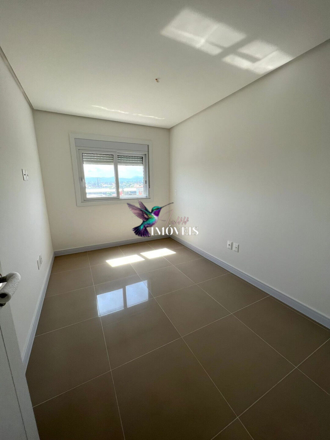 Apartamento à venda com 3 quartos, 93m² - Foto 18