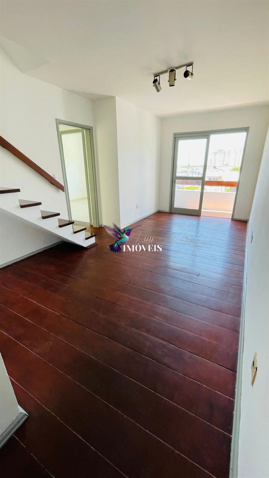 Cobertura à venda com 2 quartos, 137m² - Foto 3