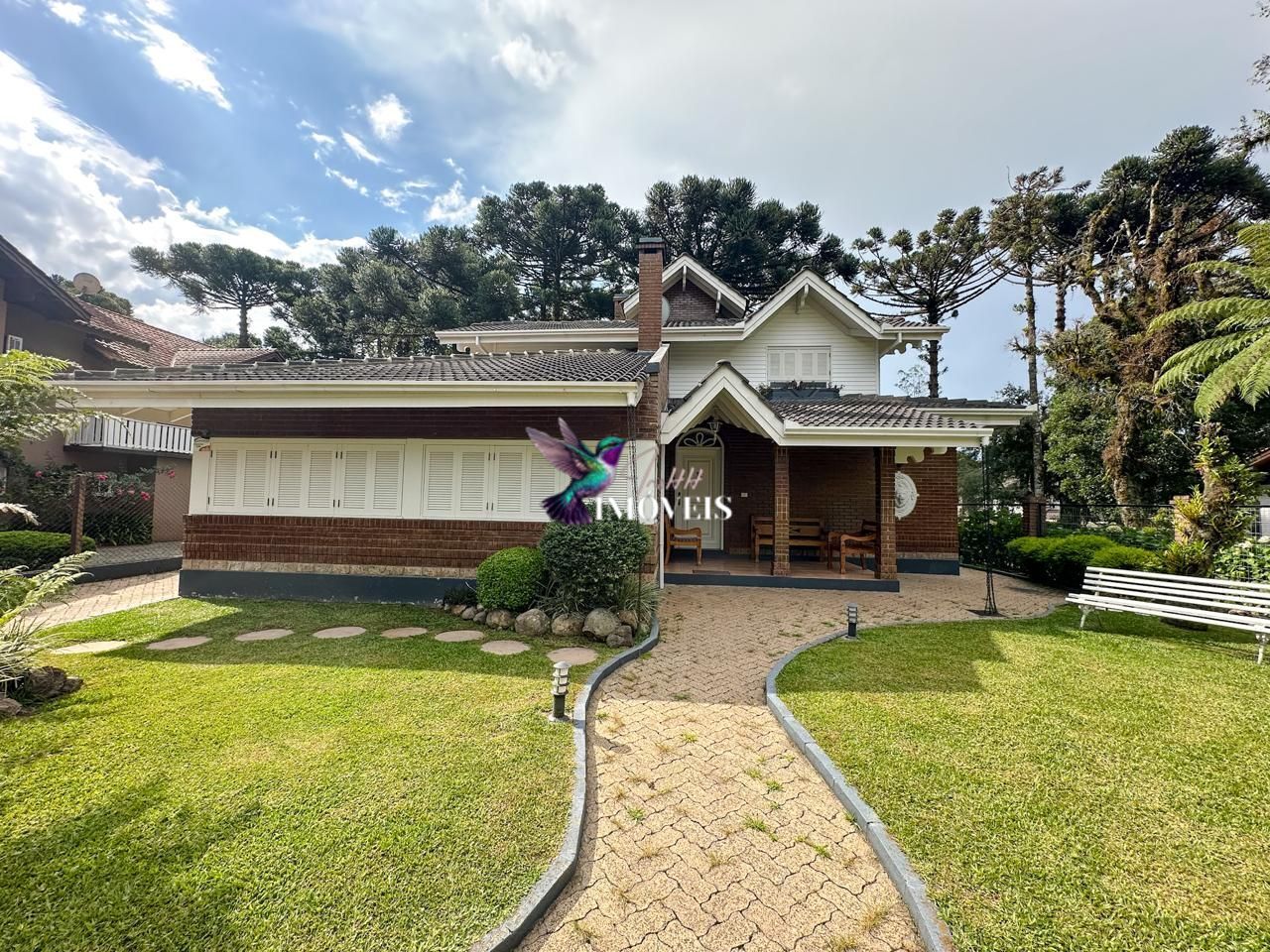 Casa à venda com 4 quartos, 259m² - Foto 4