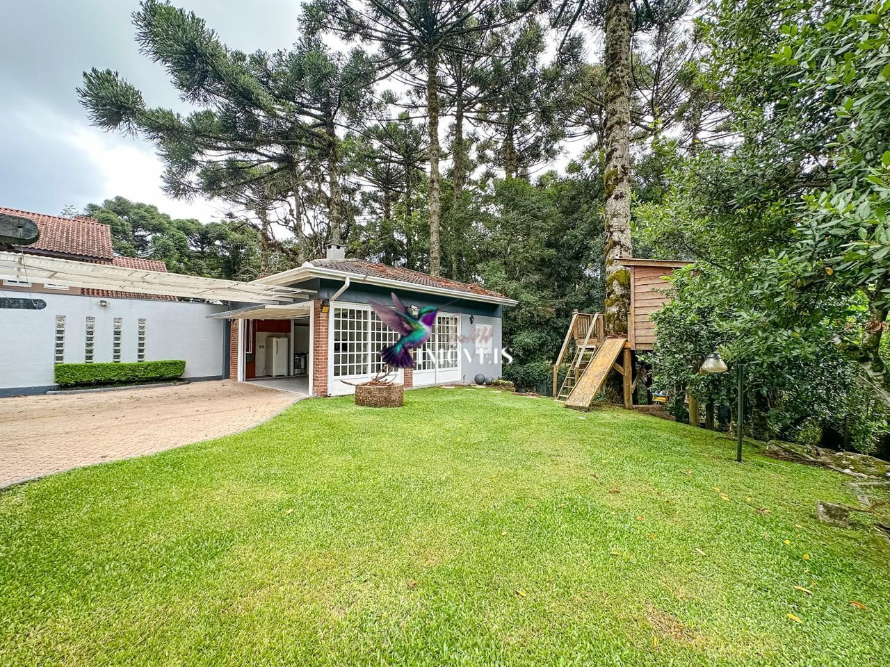 Casa à venda com 4 quartos, 259m² - Foto 11