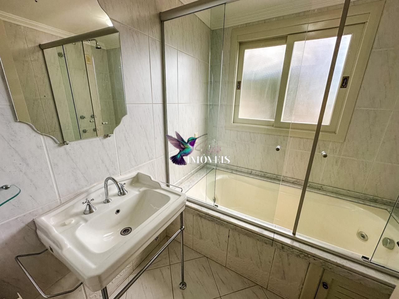 Casa à venda com 4 quartos, 259m² - Foto 16
