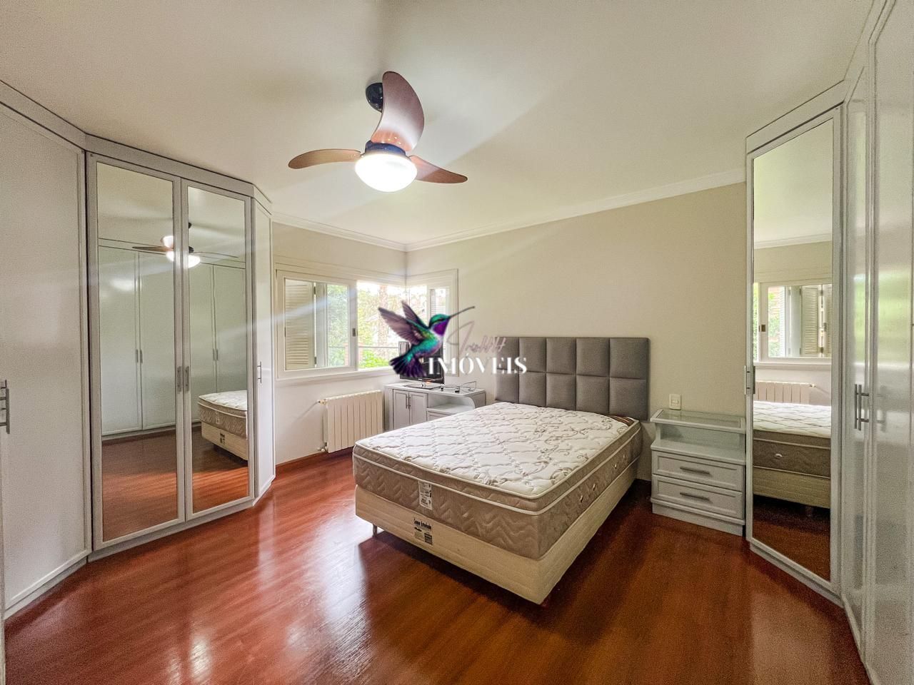 Casa à venda com 4 quartos, 259m² - Foto 33