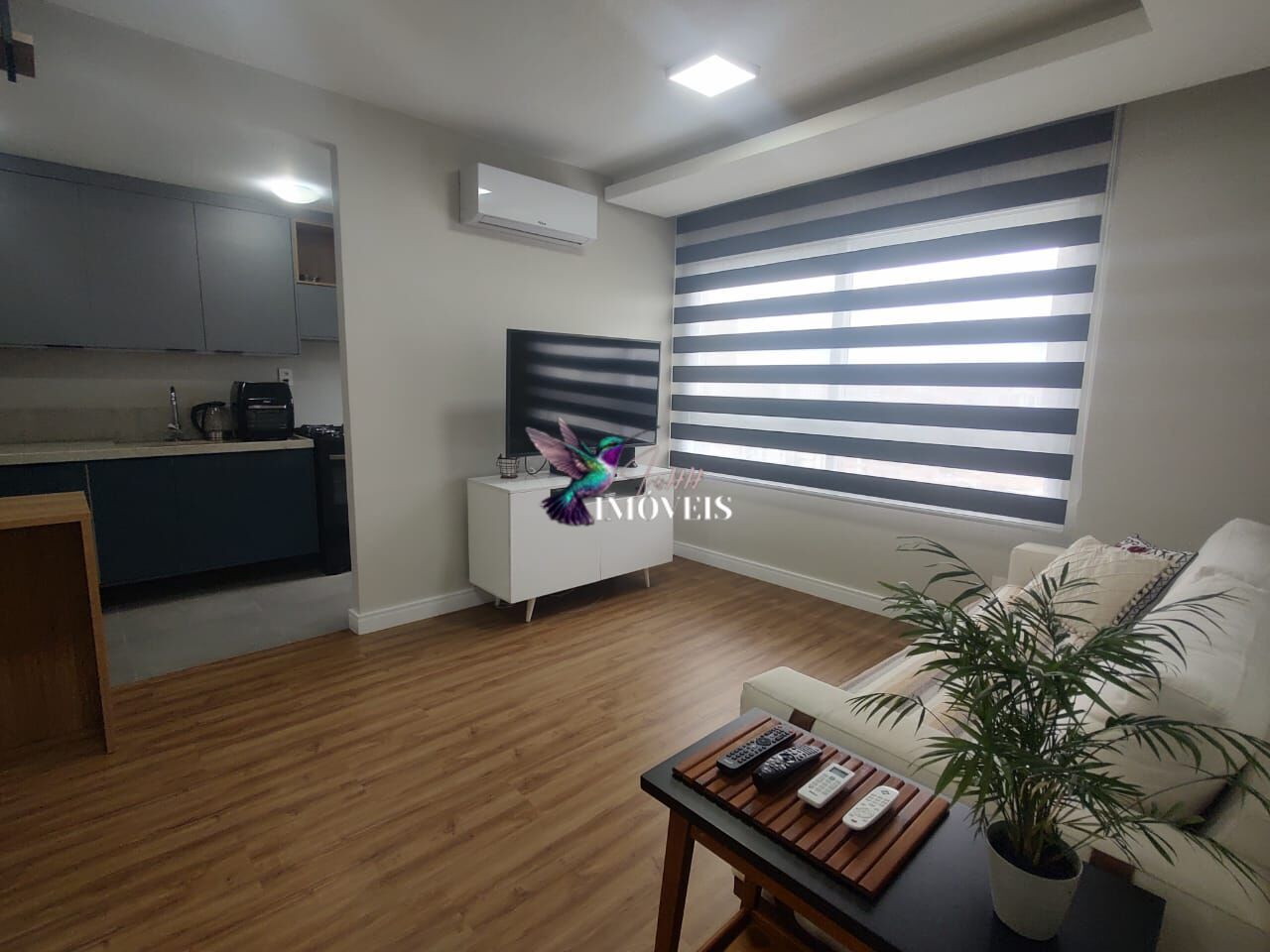 Apartamento à venda com 2 quartos, 67m² - Foto 3