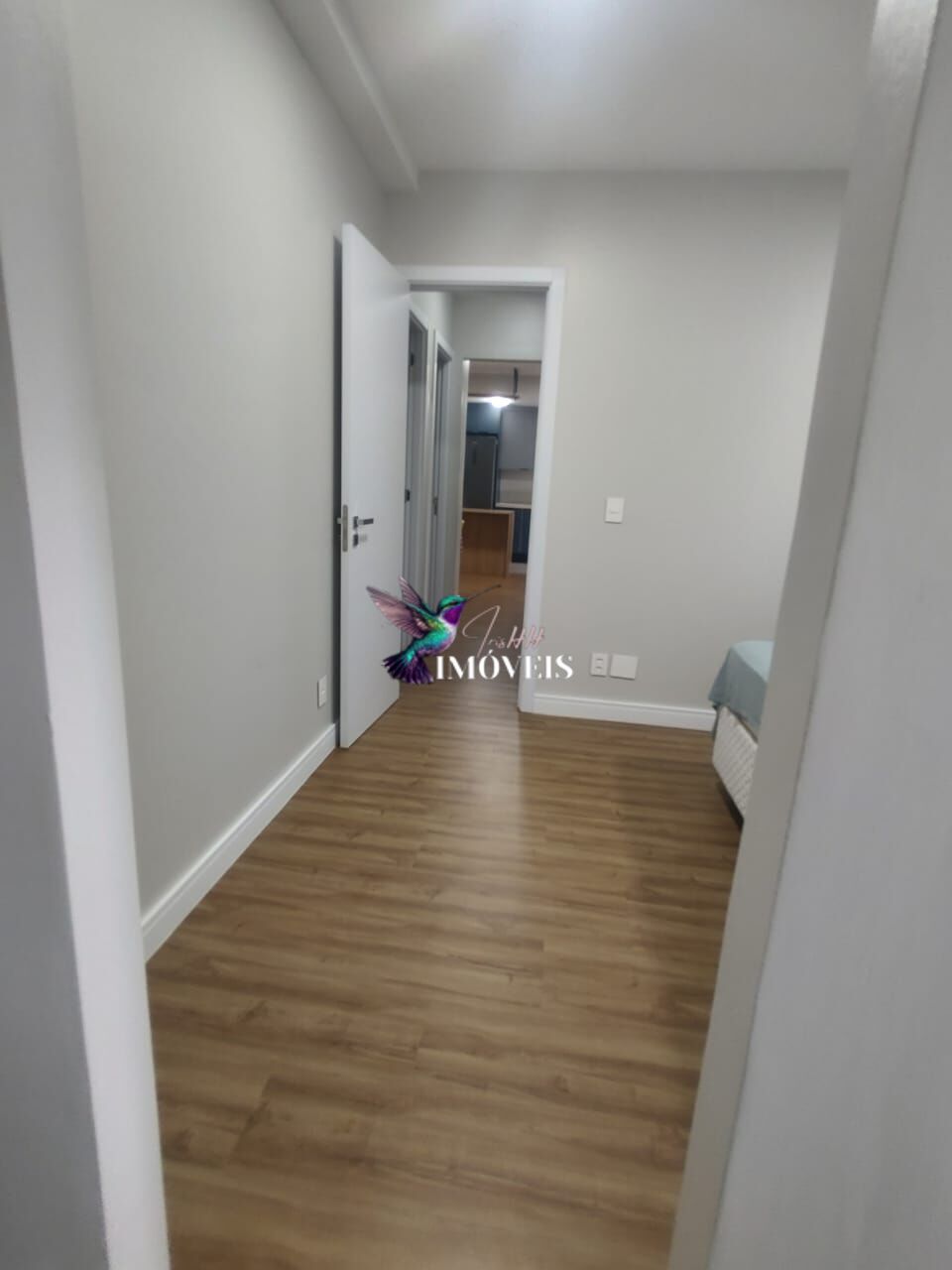 Apartamento à venda com 2 quartos, 67m² - Foto 8