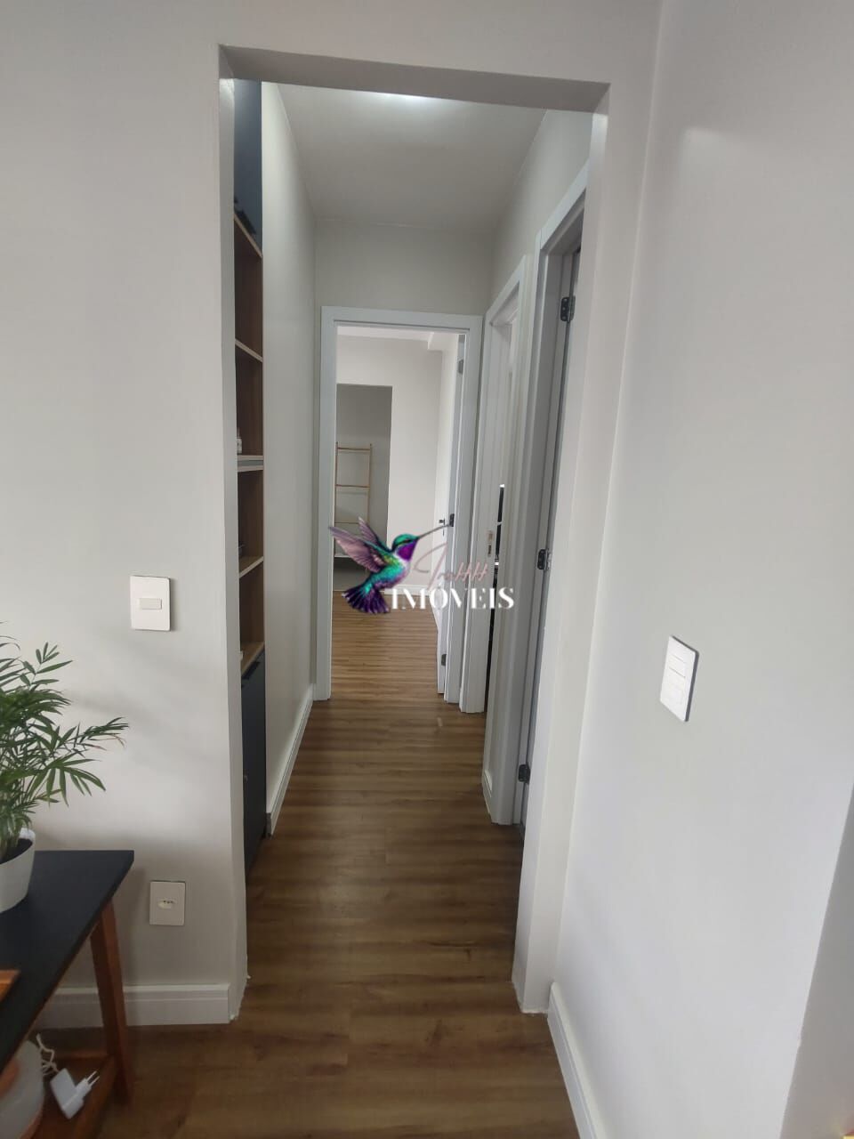 Apartamento à venda com 2 quartos, 67m² - Foto 32