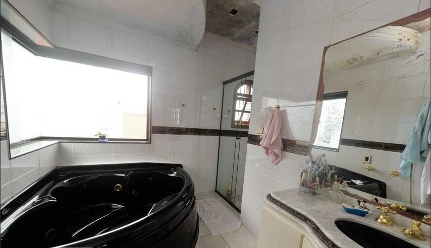 Casa Comercial à venda com 8 quartos, 840m² - Foto 14