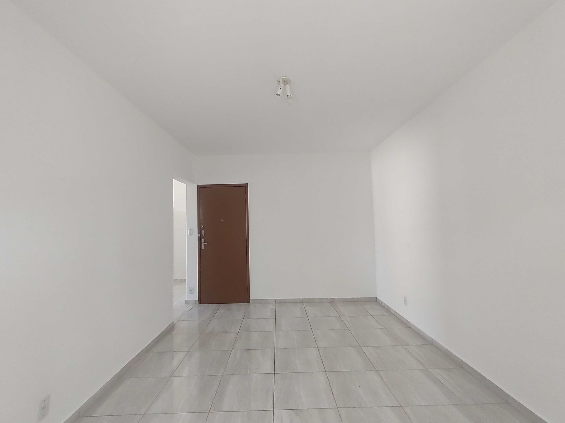 Apartamento para alugar com 1 quarto, 70m² - Foto 21