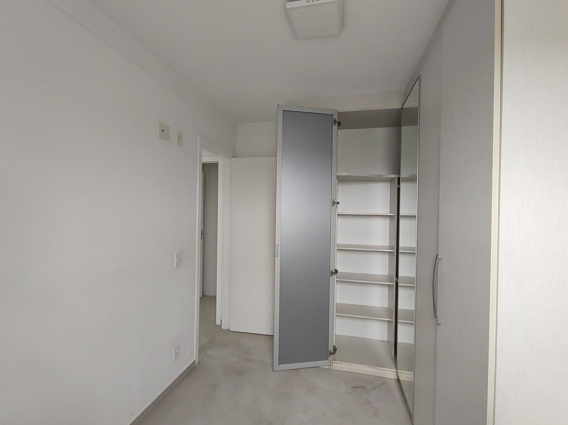 Apartamento à venda com 2 quartos, 49m² - Foto 15