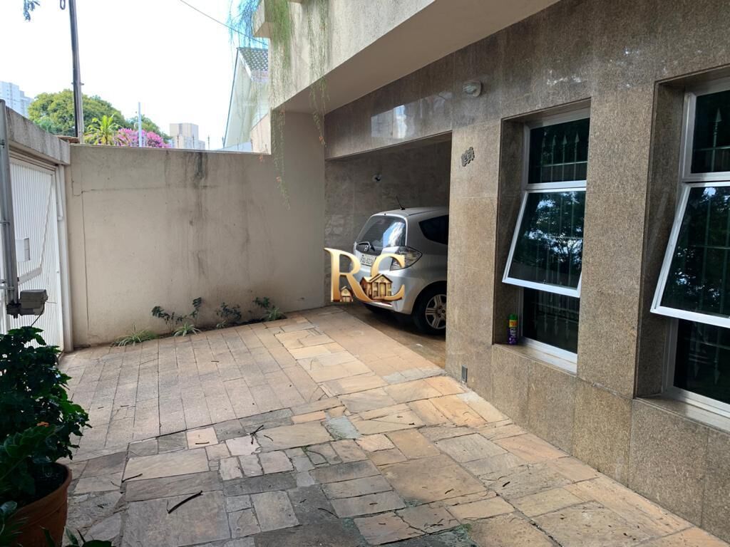 Sobrado para alugar com 5 quartos, 291m² - Foto 2