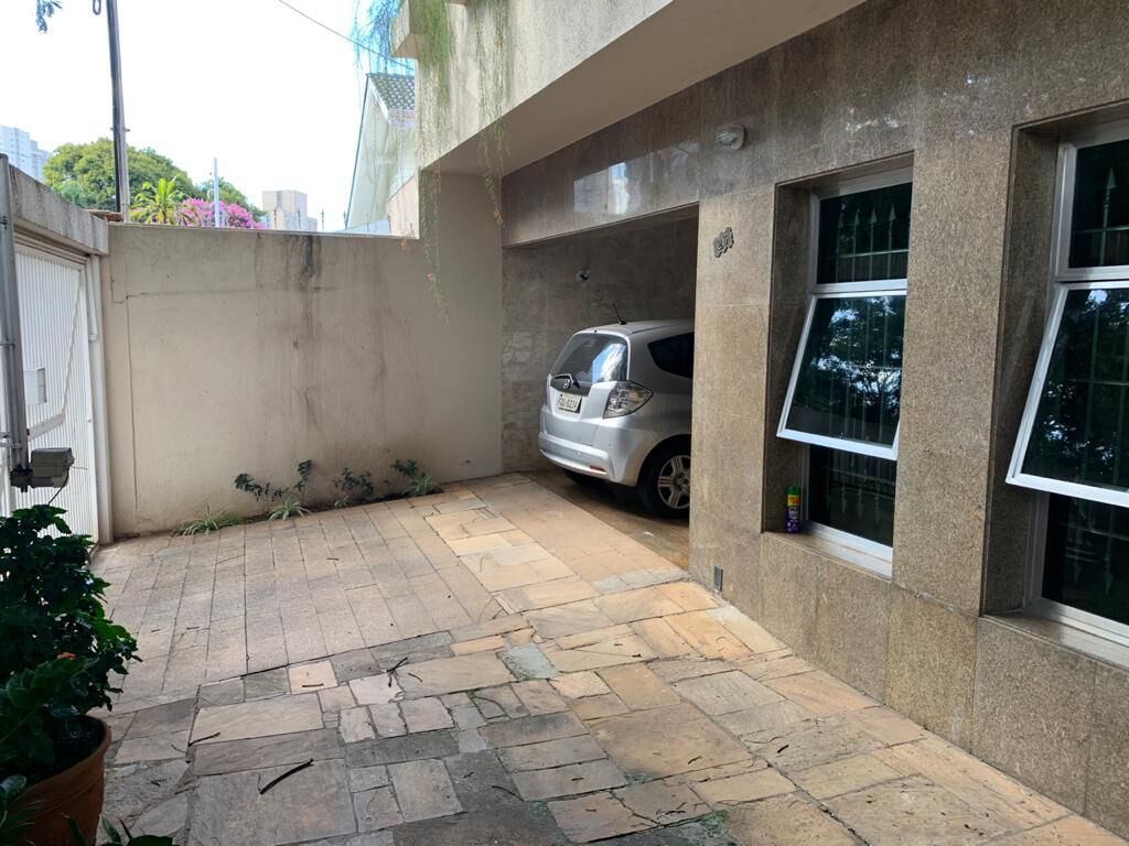 Sobrado à venda com 5 quartos, 291m² - Foto 2