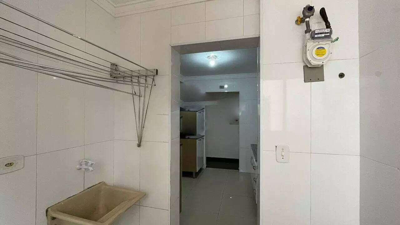 Apartamento à venda com 3 quartos, 65m² - Foto 3