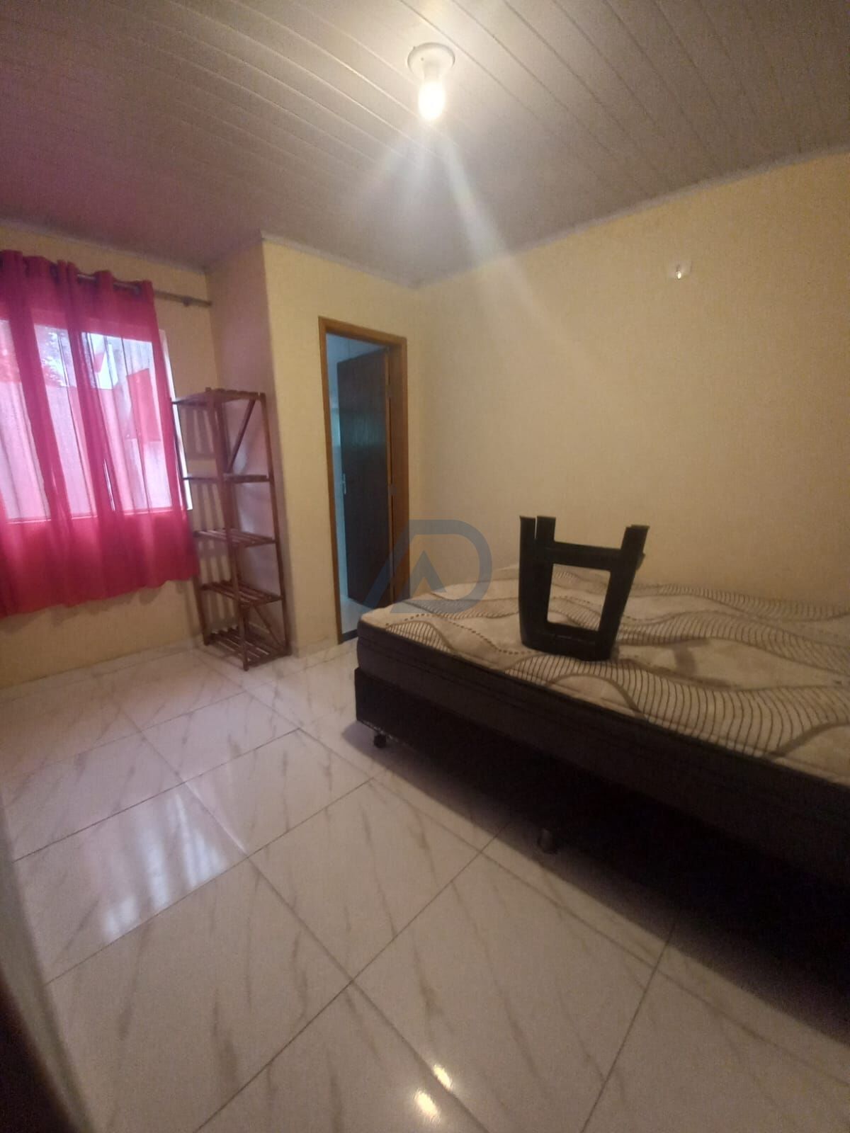Casa à venda com 4 quartos, 200m² - Foto 9