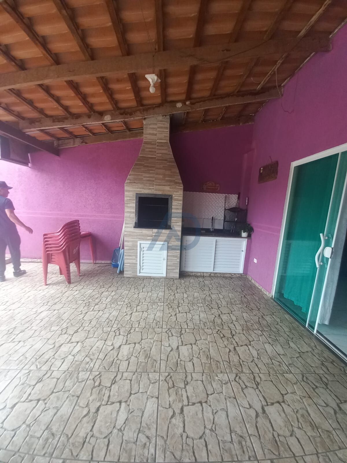 Casa à venda com 4 quartos, 200m² - Foto 4