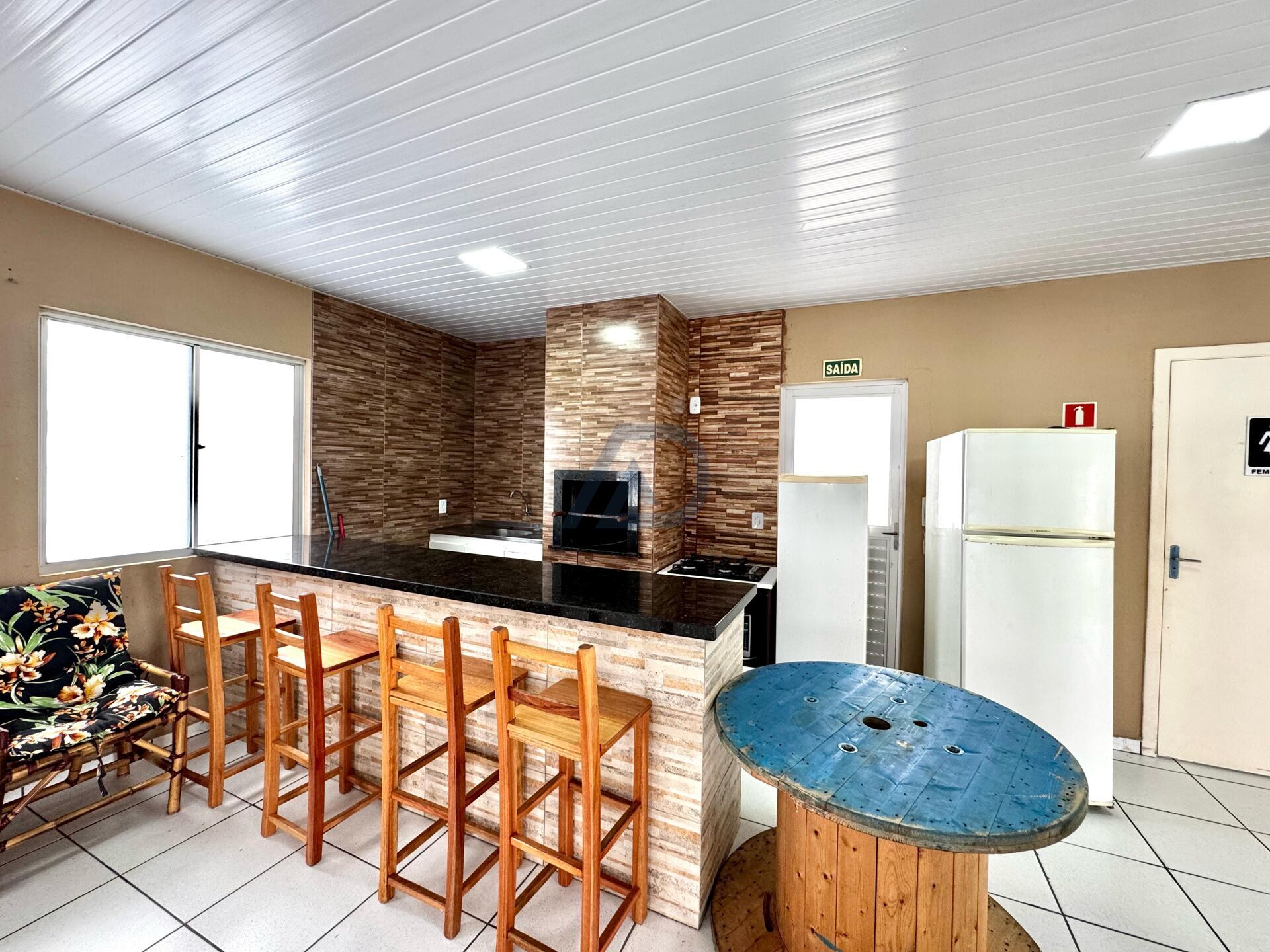 Apartamento à venda com 2 quartos, 47m² - Foto 4