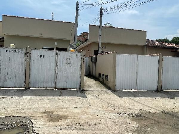 Casa à venda com 1 quarto, 42m² - Foto 1