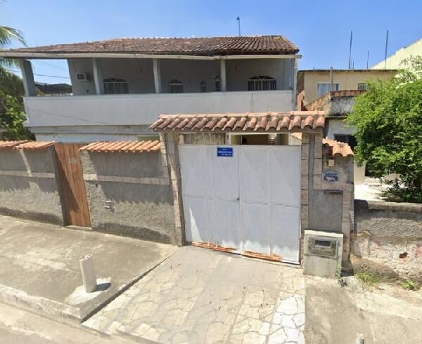 Casa à venda com 3 quartos, 140m² - Foto 1