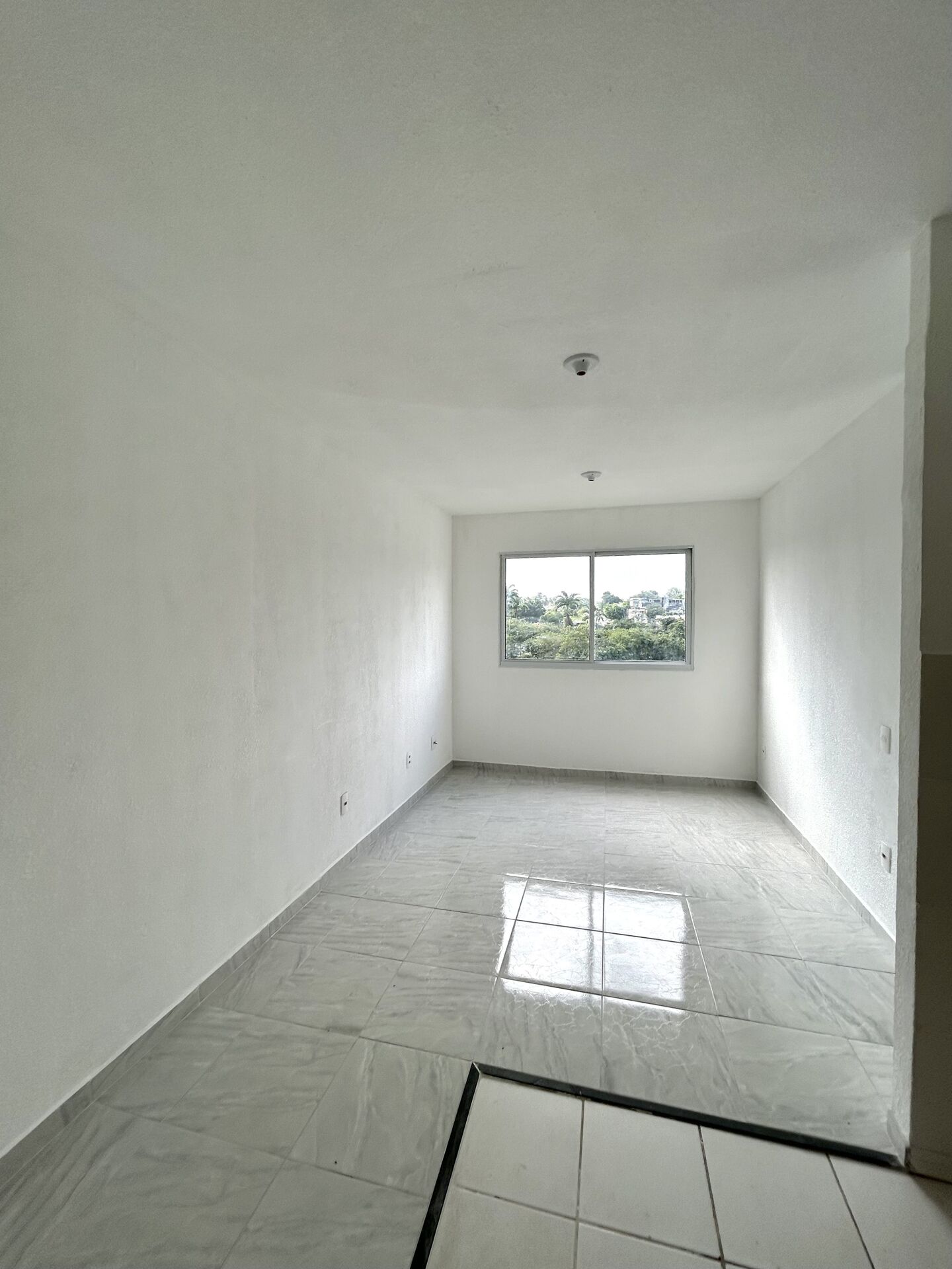 Apartamento à venda com 2 quartos, 47m² - Foto 2