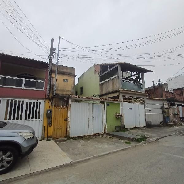 Casa à venda com 2 quartos, 71m² - Foto 1