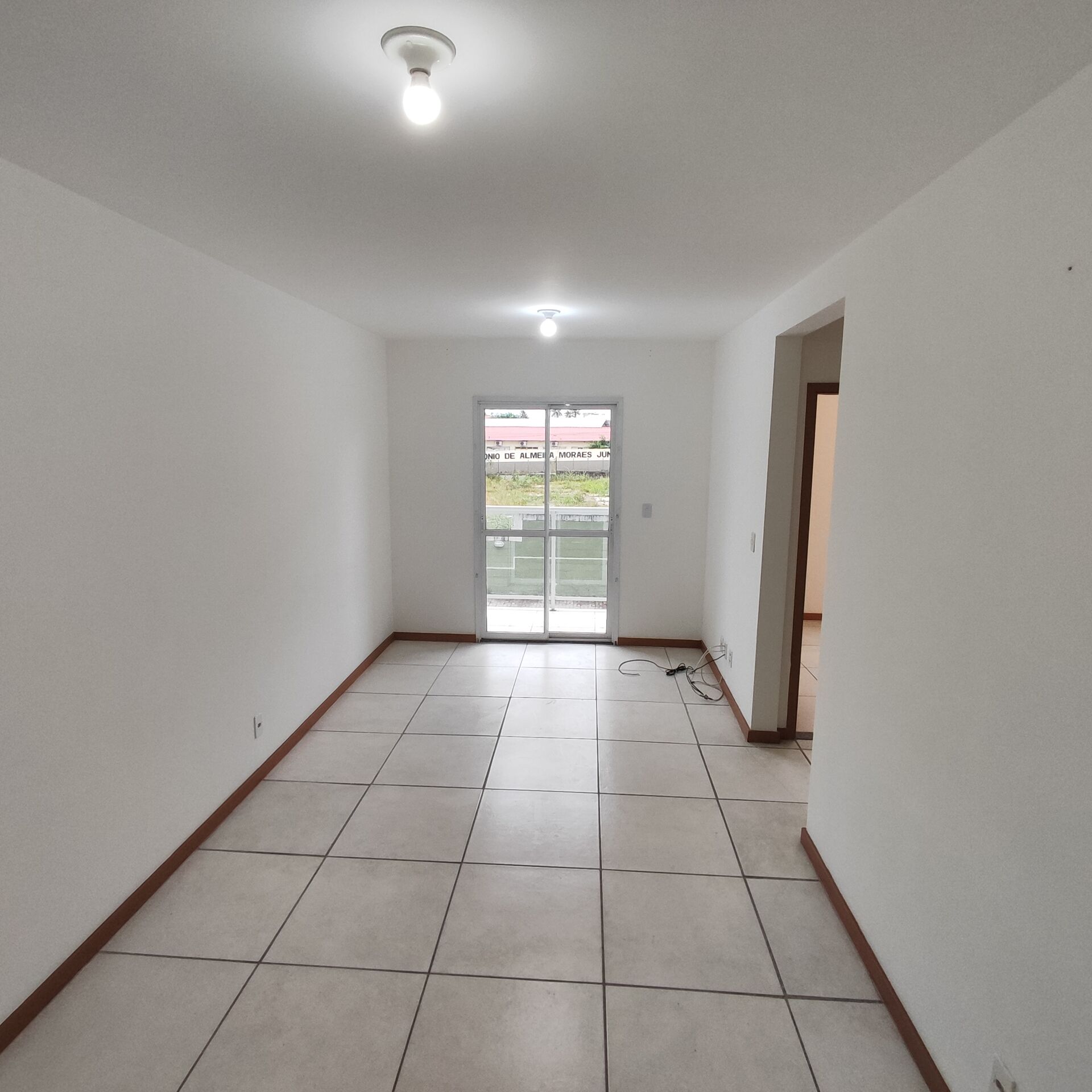 Apartamento à venda com 2 quartos, 56m² - Foto 1