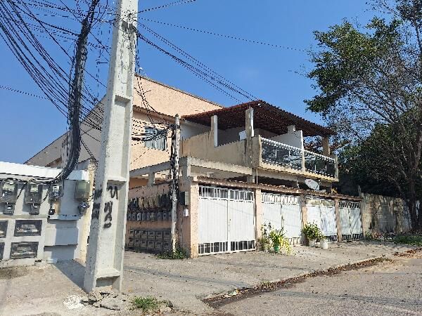 Casa à venda com 2 quartos, 50m² - Foto 1
