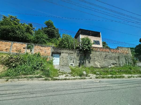 Casa à venda com 1 quarto, 130m² - Foto 1
