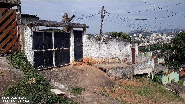 Casa à venda com 1 quarto, 82m² - Foto 1