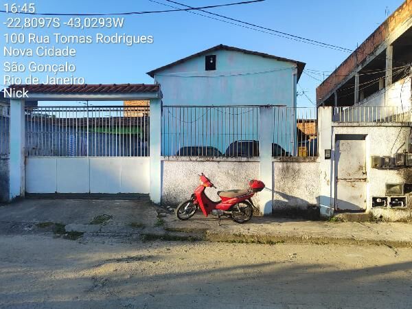 Casa à venda com 2 quartos, 65m² - Foto 1