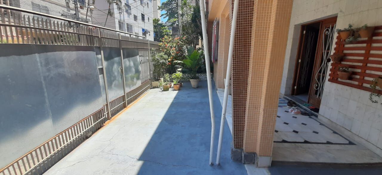 Casa à venda com 3 quartos, 230m² - Foto 3